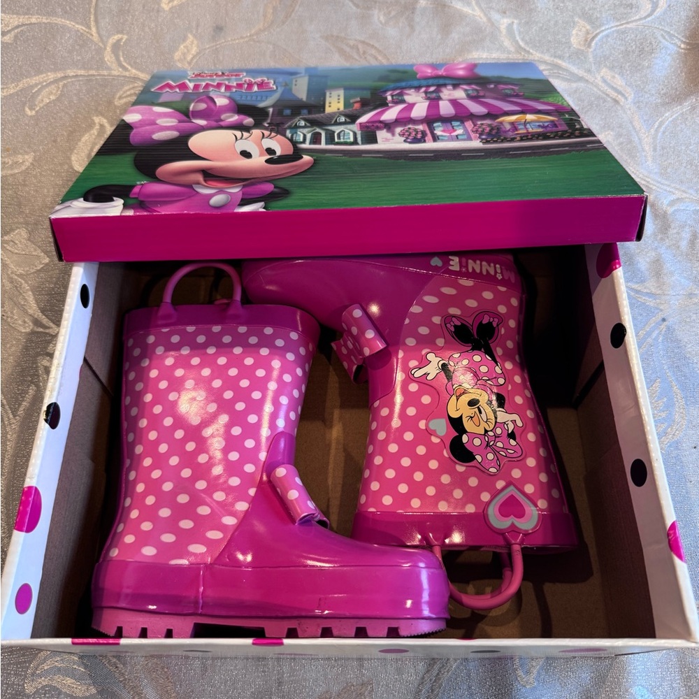 NWT Disney Minnie Mouse Pink Polka Dot Rain Boots